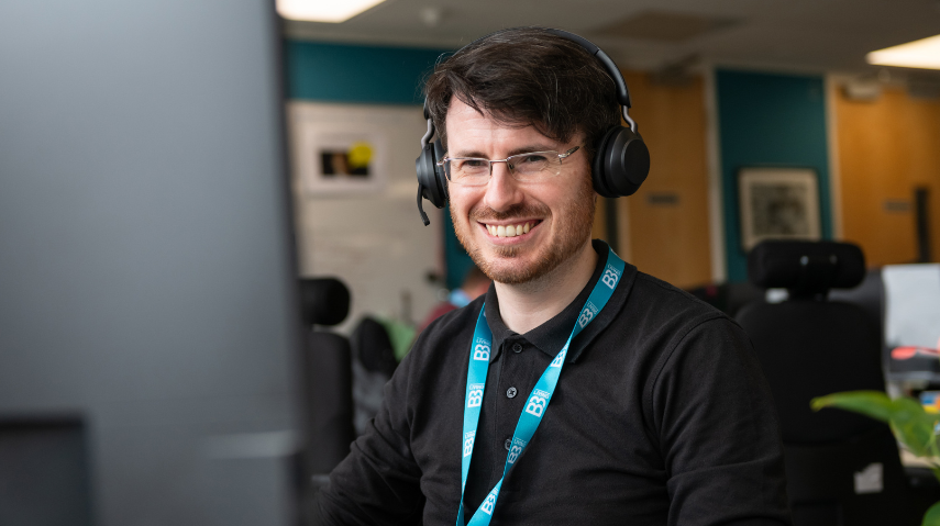 Man on call centre job
